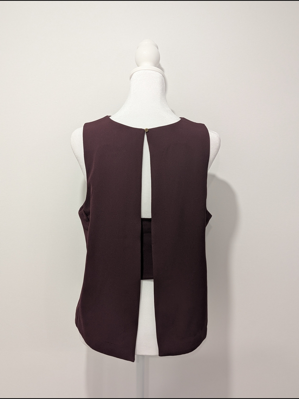 Dynamite Sleeveless Crewneck Open Back Shell Blouse in Deep Burgundy - Picture 5 of 7